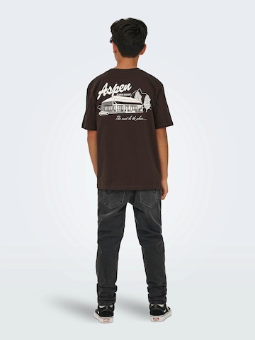 Only & Sons Junior T-shirt 'OSJLARRY' i brun: framsida