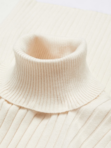 MANGO Sweater 'GOLETAC' in Beige