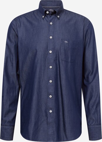 Coupe regular Chemise FYNCH-HATTON en bleu : devant