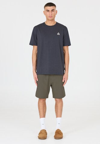 SOS Regular Sportshorts in Grün