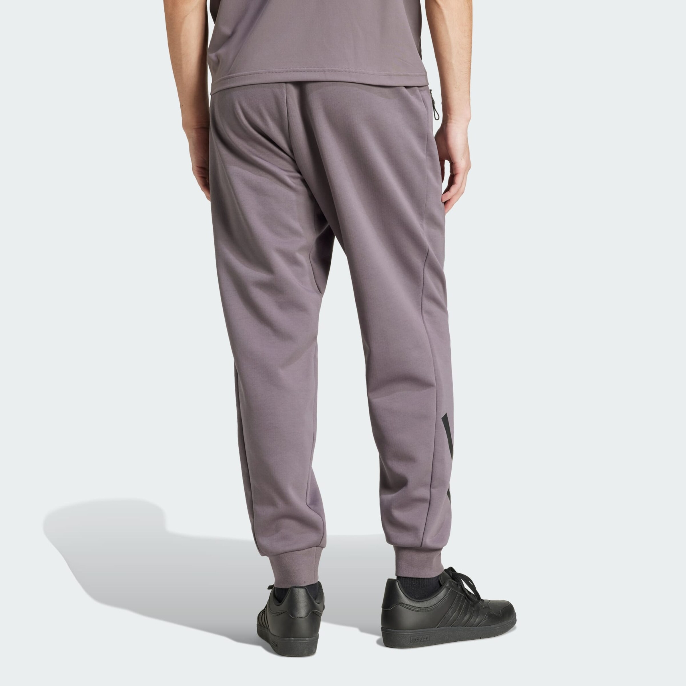 ADIDAS SPORTSWEAR - Tapered Pantalón deportivo 'Z.N.E.' en gris