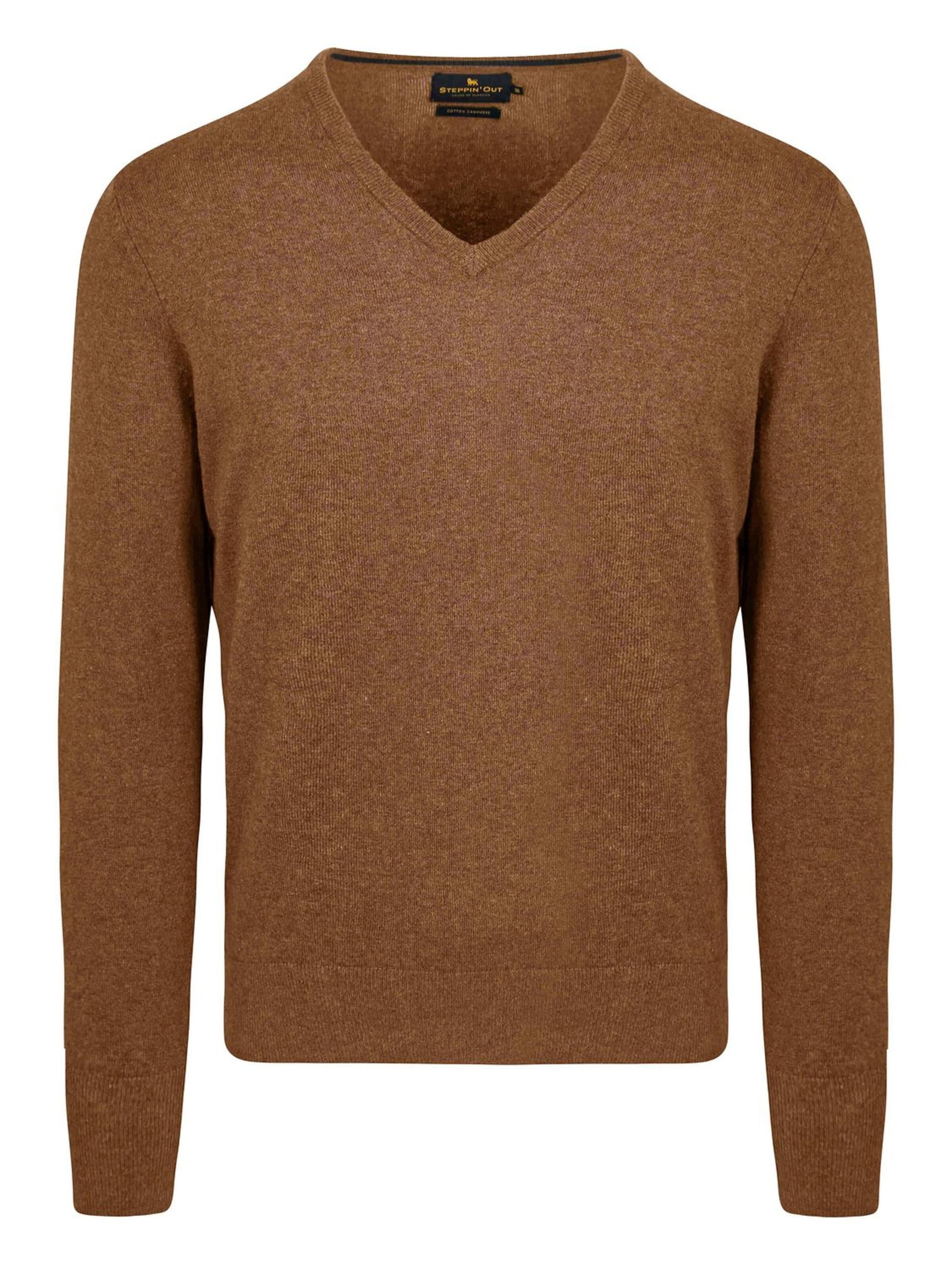 Steppin' out Sweater in Brown: front