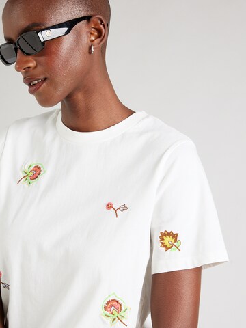 YAS T-Shirt 'SENJA' in Weiß