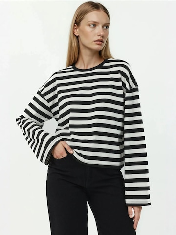 Hiccup - Camisa em preto