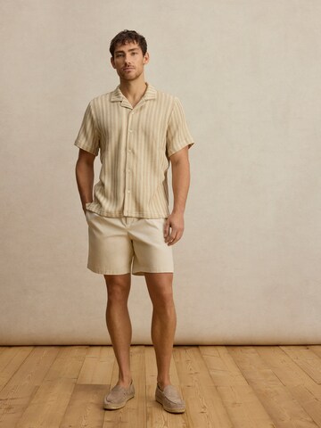 DAN FOX APPAREL Regular Панталон с набор 'Hermann' в бяло