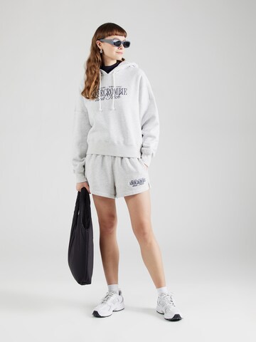 Abercrombie & Fitch - Sweatshirt em cinzento