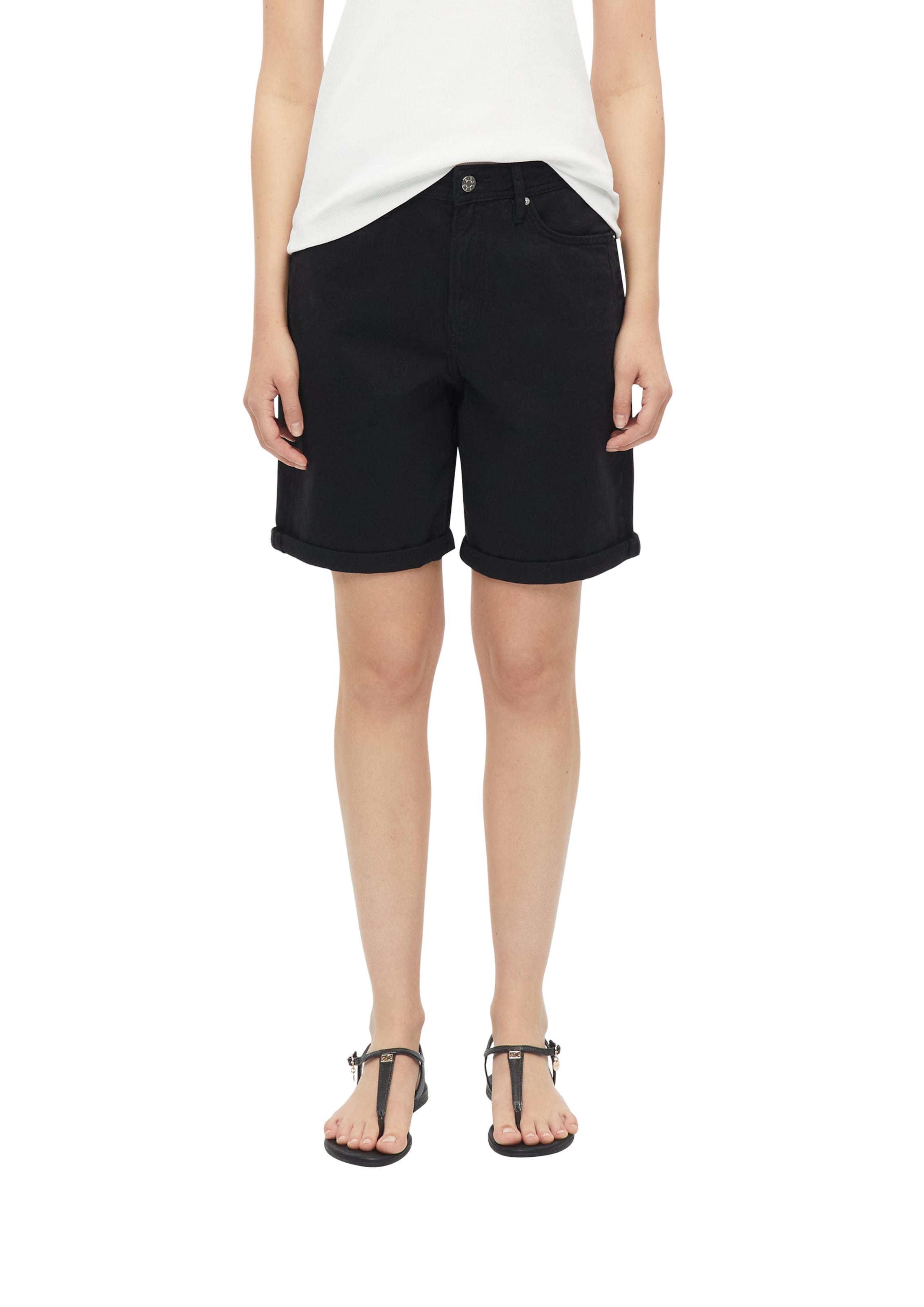 Loosefit Jean 'Suri' s.Oliver en noir : devant