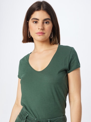 DRYKORN Shirt 'AVIVI' in Green: front