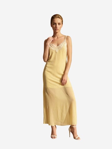 Abito di My fashion in giallo: frontale