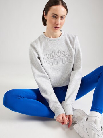RukkaSportska sweater majica 'YLISIPPOLA' - siva boja