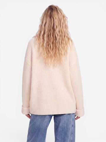 About You x Jessica Haller Strickjacke in Weiß
