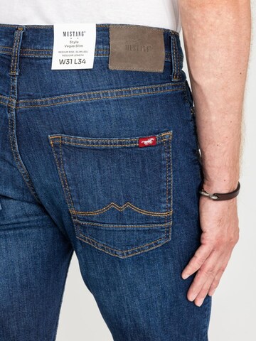 Slimfit Jeans 'Męskie Spodnie jeansowe Mustang Style Vegas Slim Denim Blue 1018073 5000 882' di MUSTANG in blu
