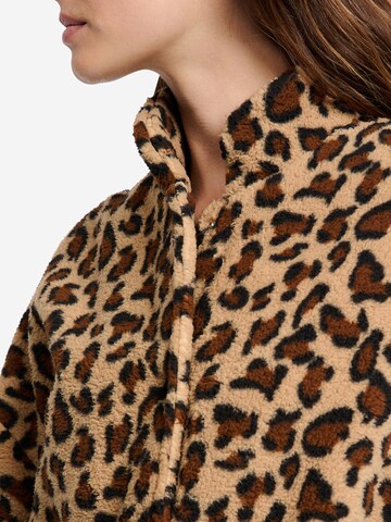 ETAM Fleece Jacket in Brown