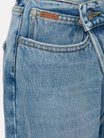 No44 Tapered Jeans 'Crossover Jean Blue'‌‌‌‌‌‌ in Blau