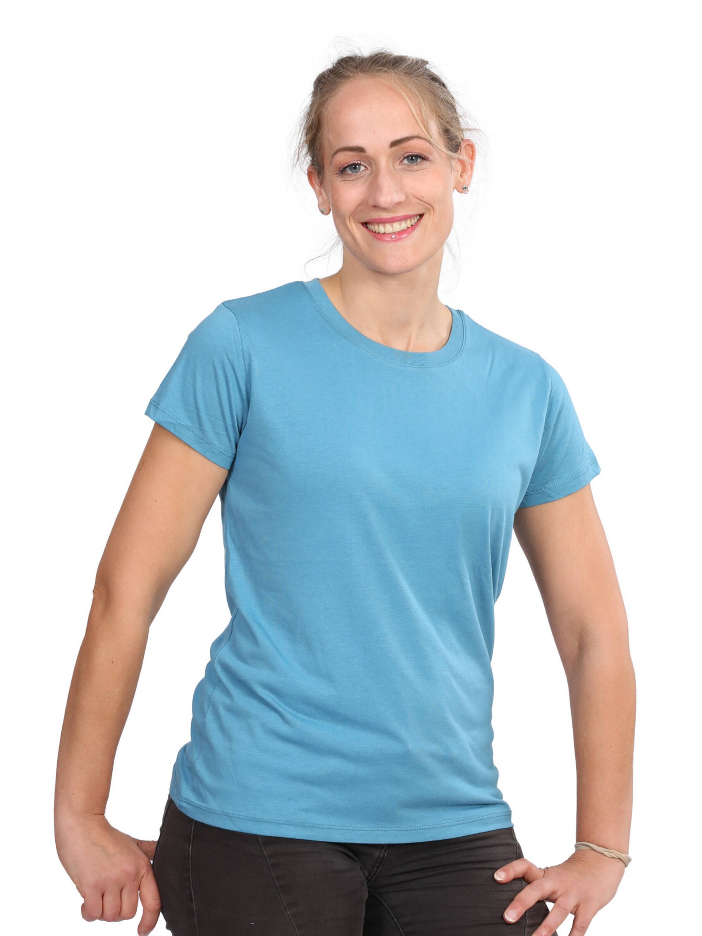 Life-Tree Shirt 'Fairwear Bambus' in Green: front