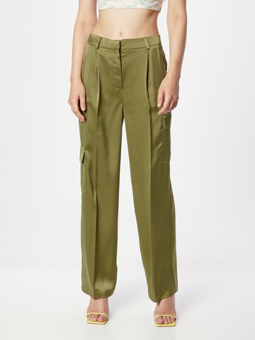 TOPSHOP Regular Pleat-front trousers in Green: front