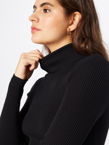 DeFacto Sweater in Black