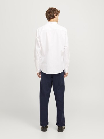 JACK & JONES Loose fit Chino trousers in Blue