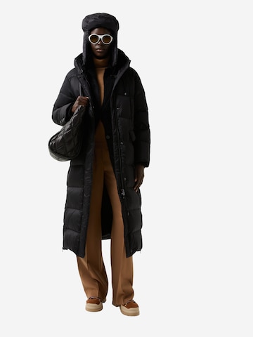 BOGNER Outdoormantel in Schwarz