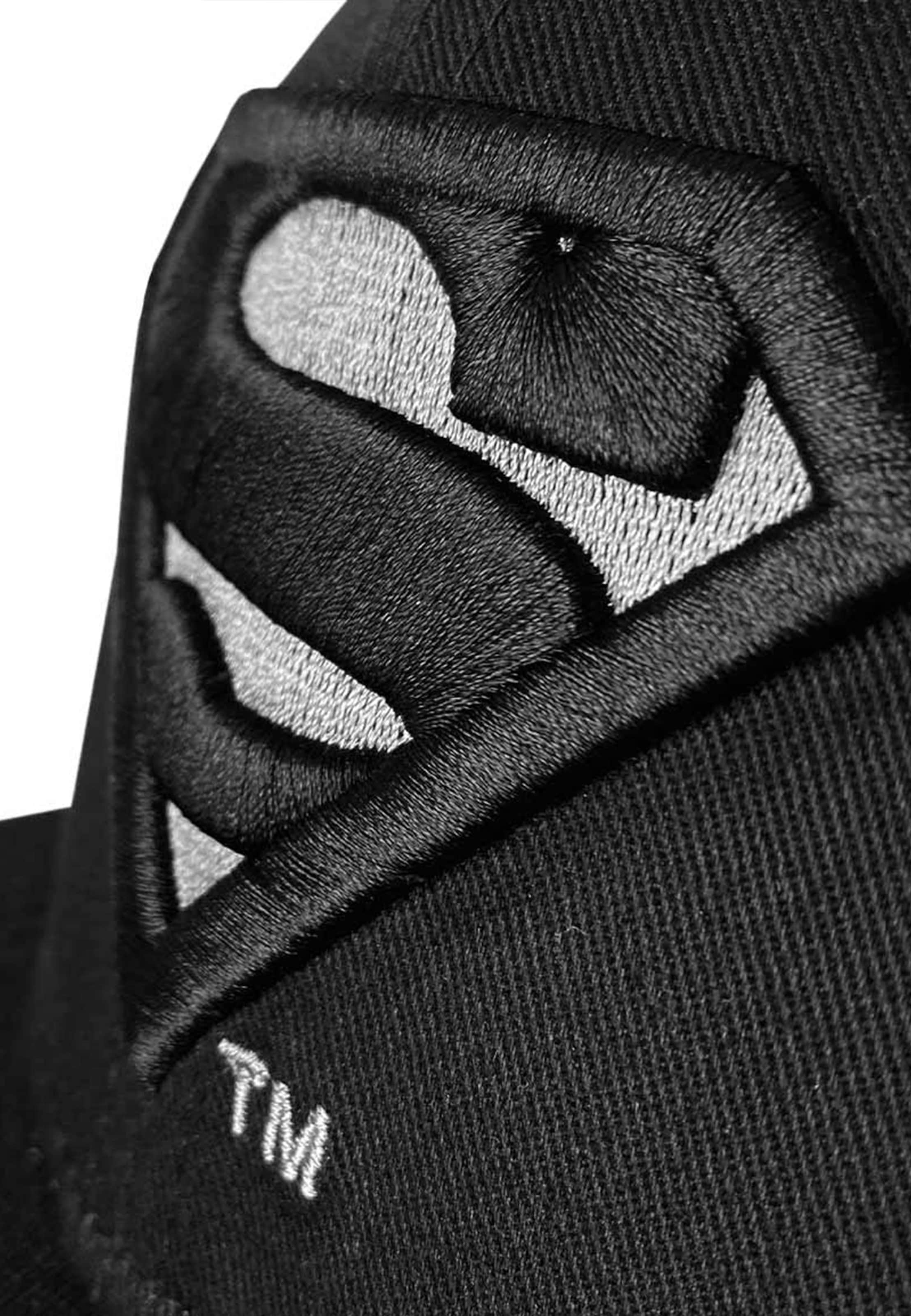 LOGOSHIRT Hoed 'DC Superman' in Zwart