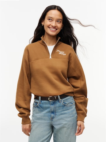 TOMMY HILFIGER Sweatshirt i brun: forside