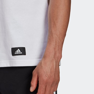 T-Shirt fonctionnel ADIDAS SPORTSWEAR en blanc