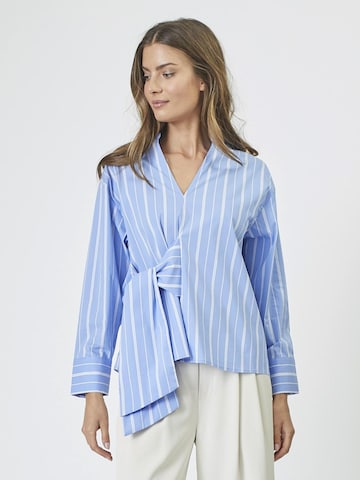 Chemisier 'Shira' co'couture en bleu : devant