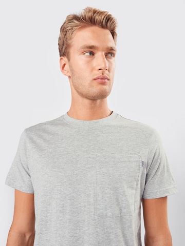 Urban Classics Regular fit Тениска в сиво