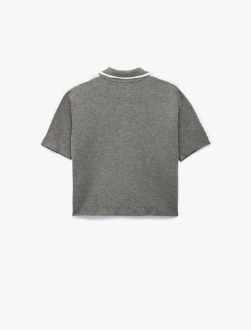Koton Pullover in Grau