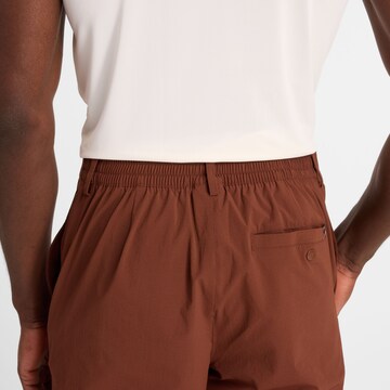 new balance Regular Broek in Bruin