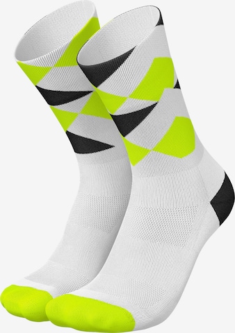 INCYLENCE Sportsocken 'PEAKS' in Gelb: Vorderseite
