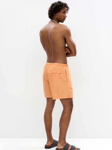 Pull&Bear Plavecké šortky - Oranžová