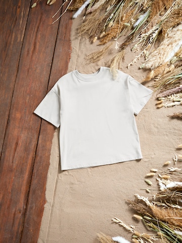 T-shirt 'Ashley' Kendall for ABOUT YOU en beige
