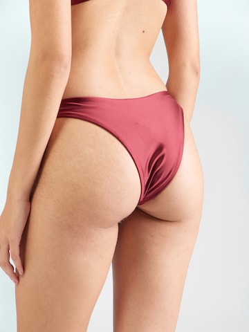 Hunkemöller Bikinibroek 'Bari' in Rood