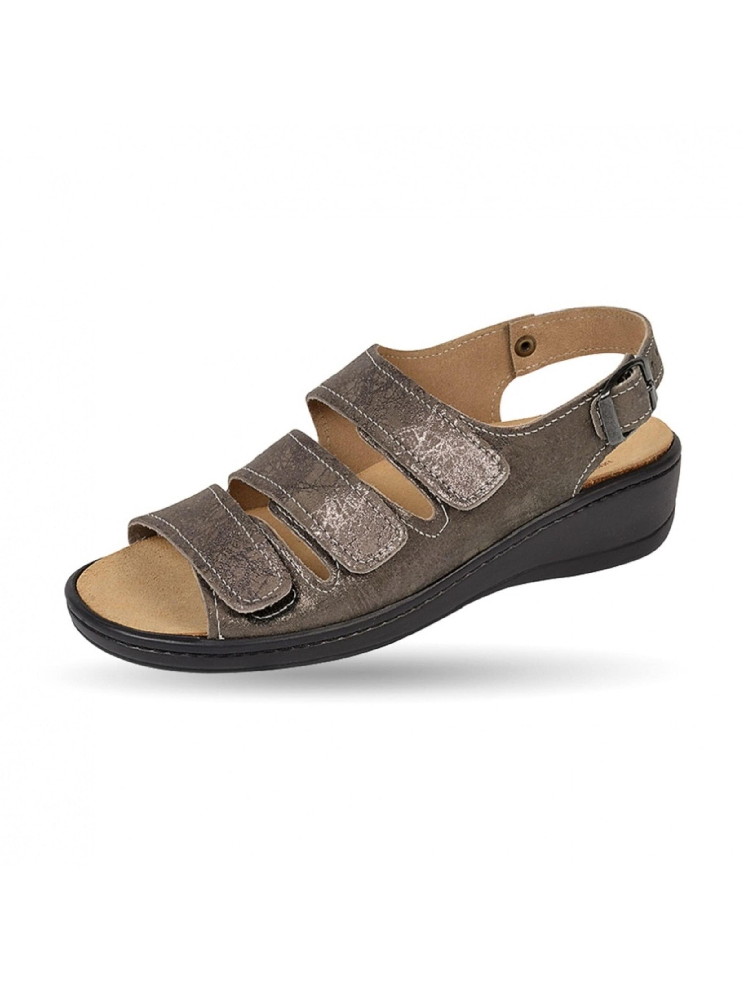 Weeger Sandals 'Sandale Art.15331-44 Wechselfb.' in Beige: front