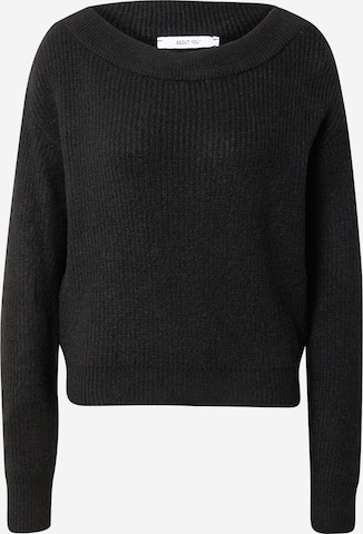 ABOUT YOU Sweater 'Sina' in Black: front