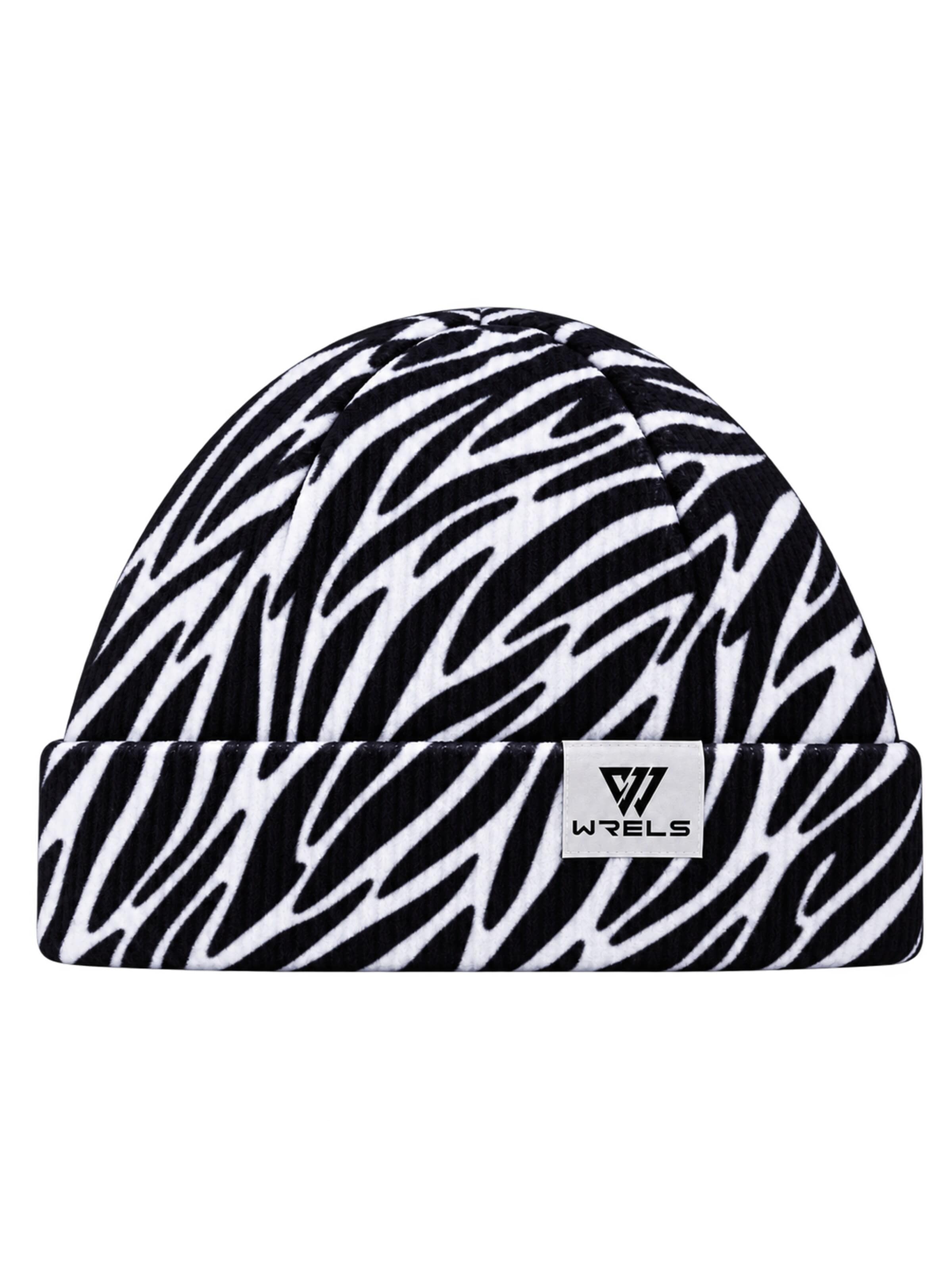 Rune Beanie in Black