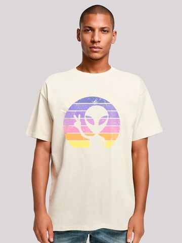 F4NT4STIC Shirt 'Alien Peace Sunset' in Beige: voorkant