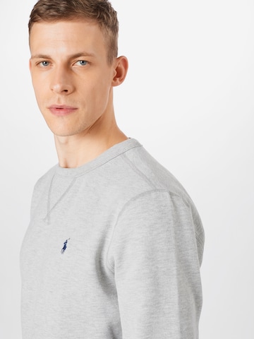 Polo Ralph Lauren Regularny krój Bluzka sportowa w kolorze szary