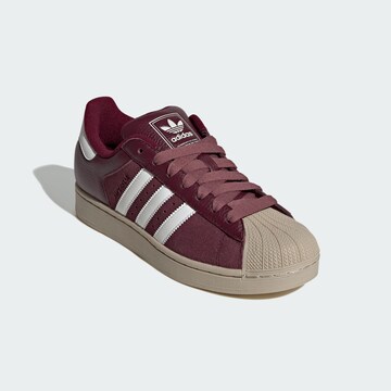 ADIDAS ORIGINALS - Sapatilhas baixas 'Superstar II' em vermelho