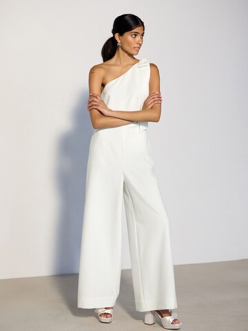 Combinaison Next en blanc