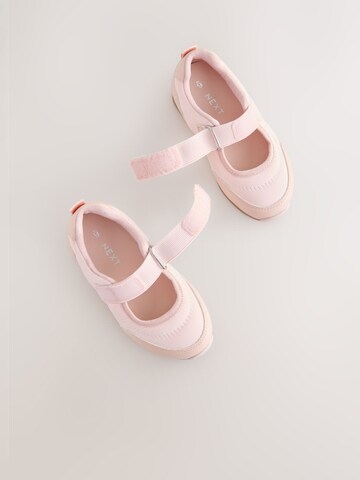 Sneaker di Next in rosa