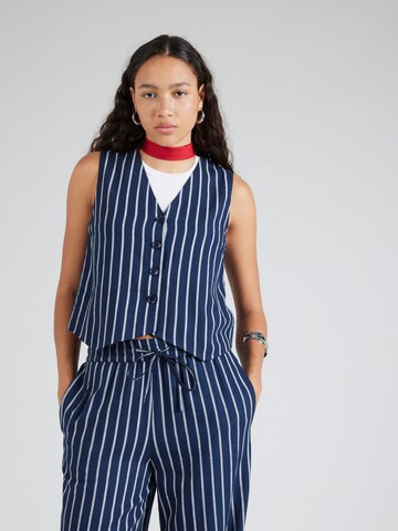 Gilet 'PCPIA' di PIECES in blu