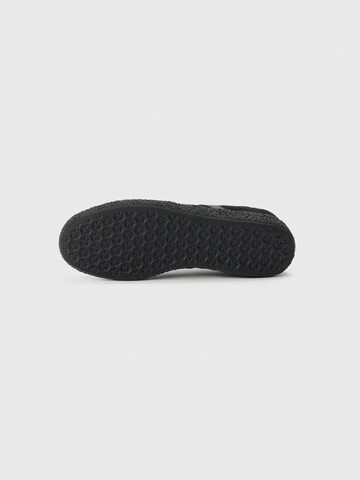 ADIDAS ORIGINALS Matalavartiset tennarit 'MONTREAL' värissä musta: alaosa