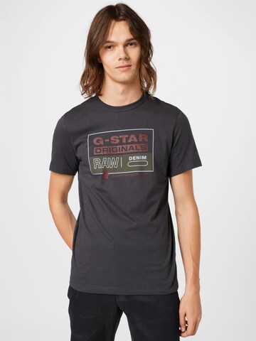 G-Star RAW Тениска в сиво: отпред