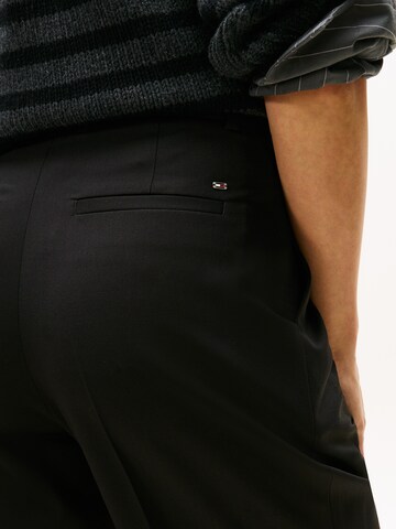 TOMMY HILFIGER Regular Pleat-front trousers in Black