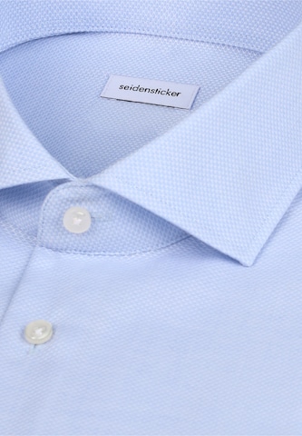 Coupe slim Chemise business 'Schwarze Rose' SEIDENSTICKER en bleu