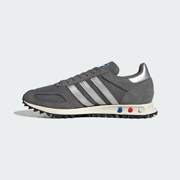 ADIDAS ORIGINALS Sneakers laag 'LA Trainer OG' in Grijs