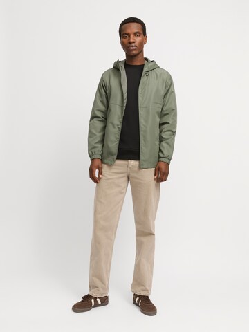 JACK & JONES Φθινοπωρινό και ανοιξιάτικο μπουφάν 'JJZACK' σε πράσινο
