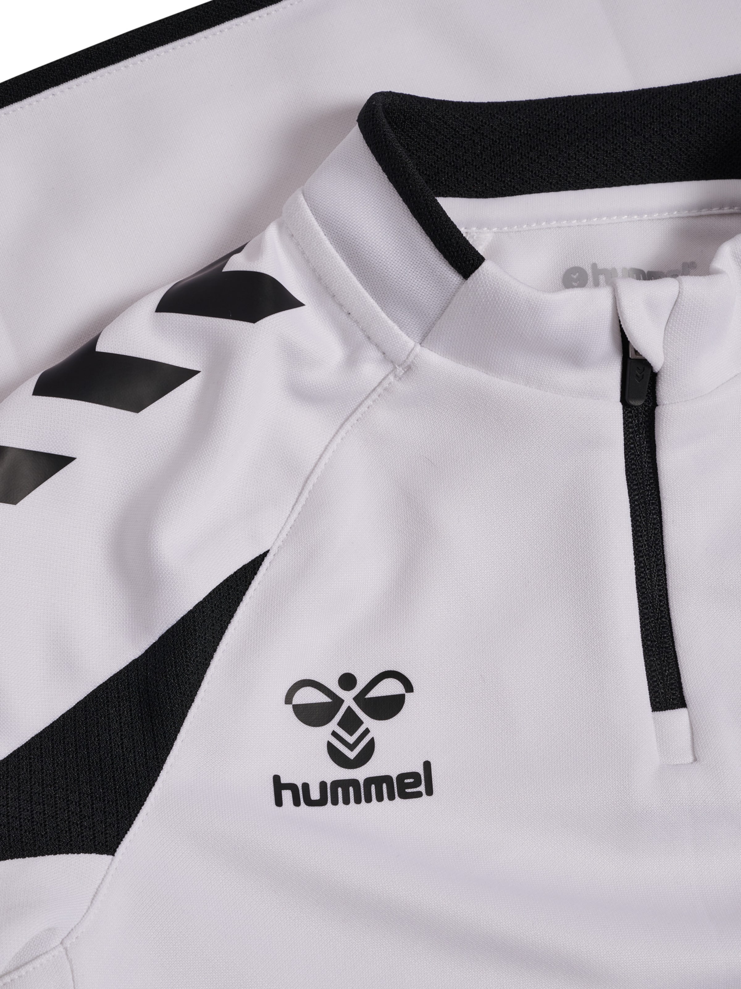 Hummel Sports sweatshirt 'Core 2.0' in Black
